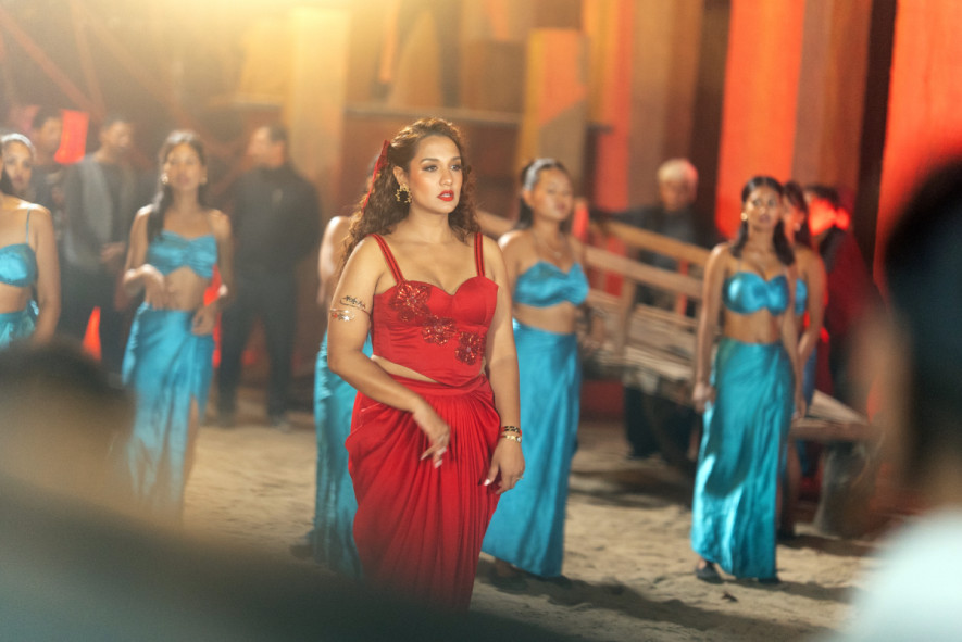 ‘प्रतिवैरम’ को आइटम गीतको छायांकन सम्पन्न, प्रियंका कार्की झल्किइन् भव्य सेटमा